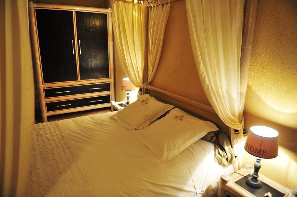 Chambres D'Hotes Le Puits D'Amour Mirandol-Bourgnounac ภายนอก รูปภาพ